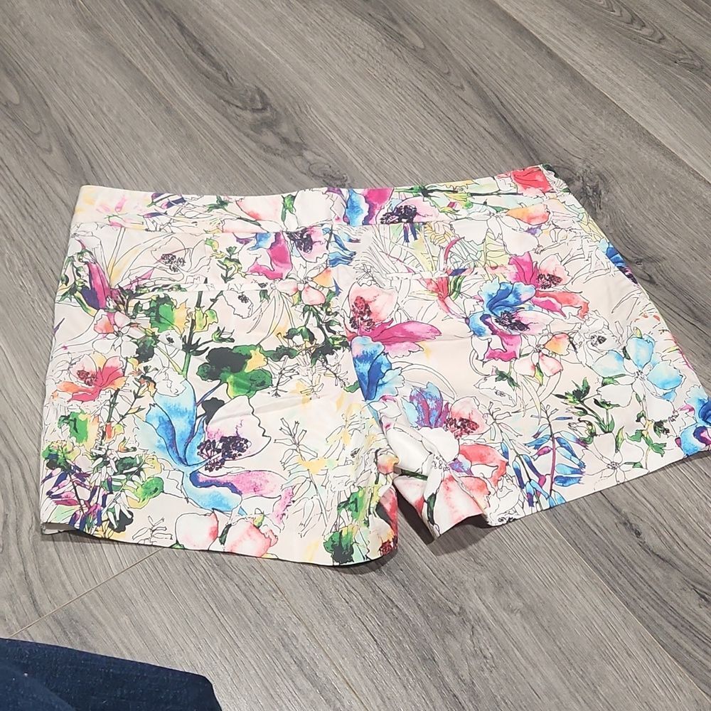 Express Colorful Chino Watercolor Floral Shorts - Picture 7 of 7